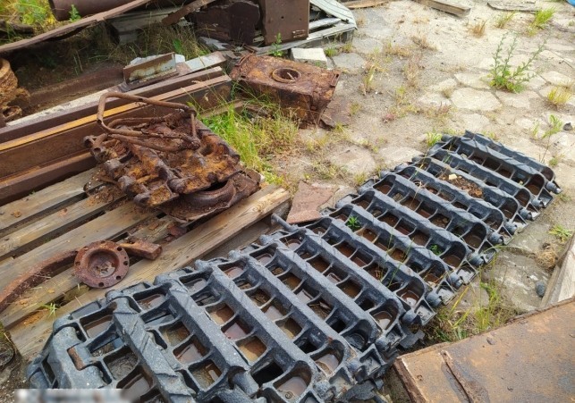 uszkodzenie zabytkowego pojazdu wojskowego