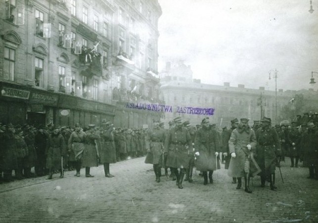 lwow z Virtuti Militari